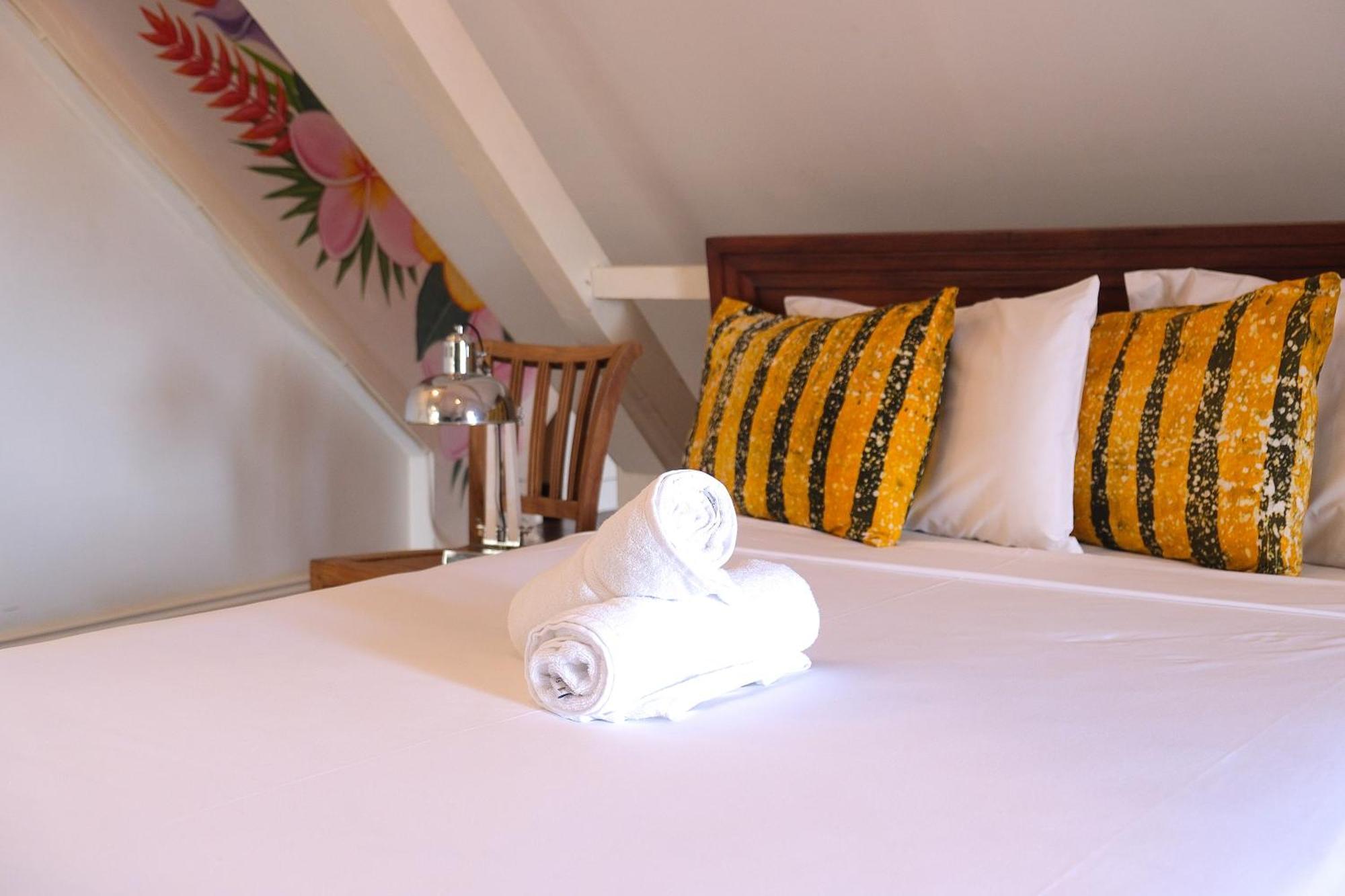 Bario Hotel Willemstad Zimmer foto