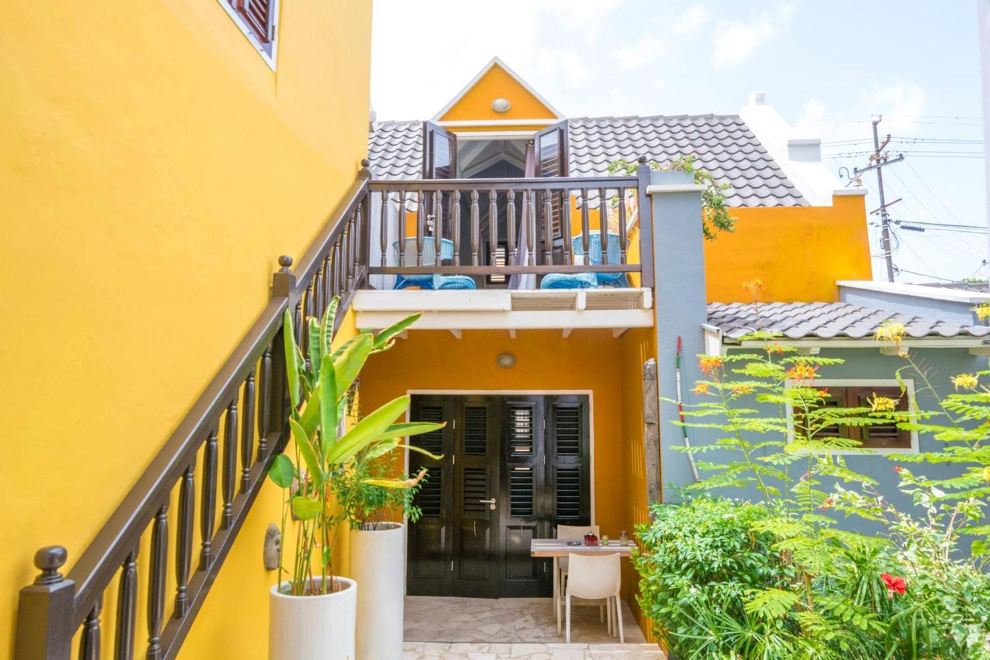 Bario Hotel Willemstad Zimmer foto