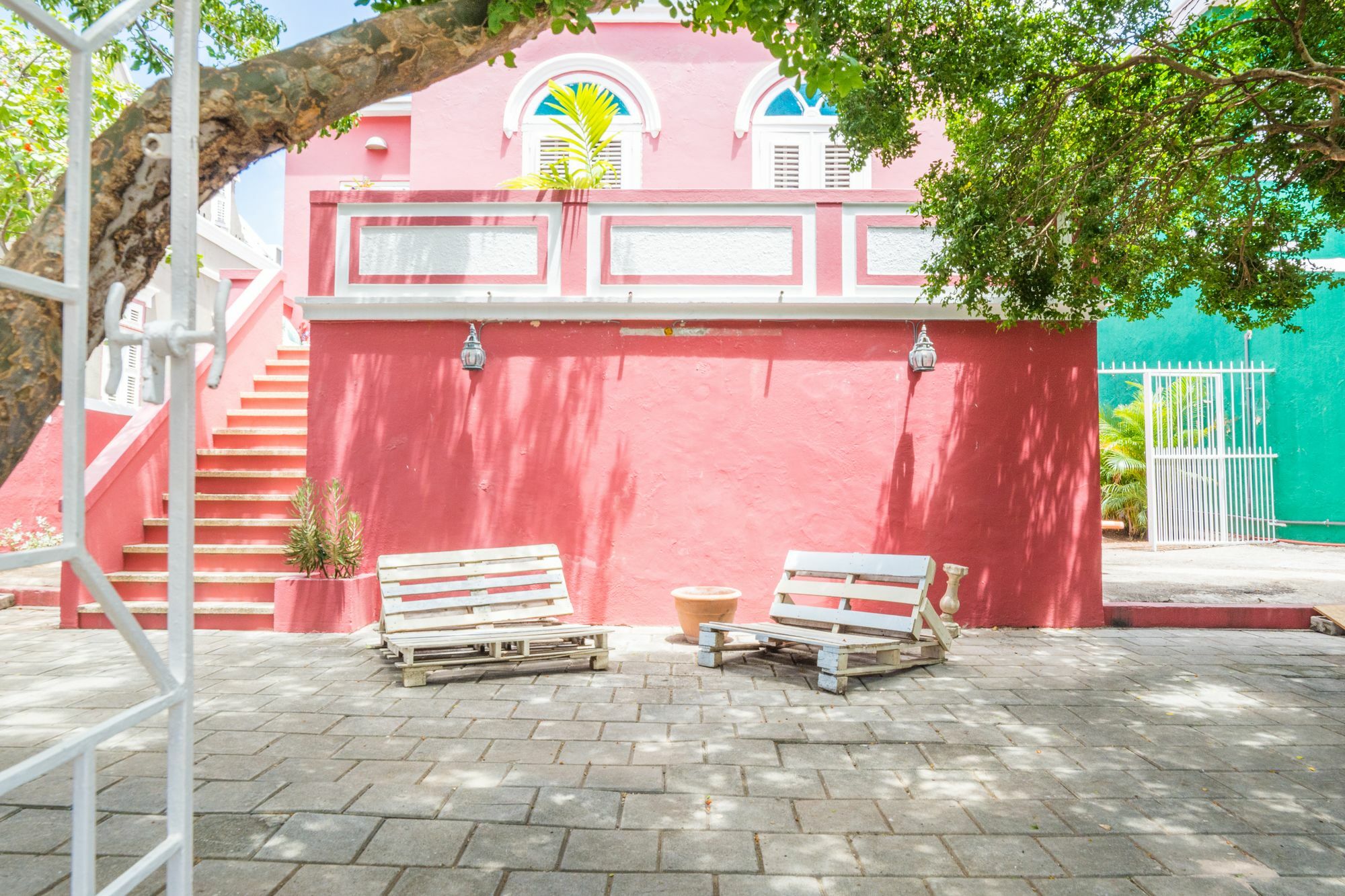 Bario Hotel Willemstad Exterior foto
